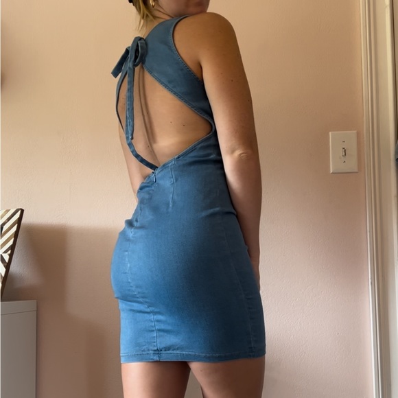 Backless Denim Mini Dress - Picture 4 of 10